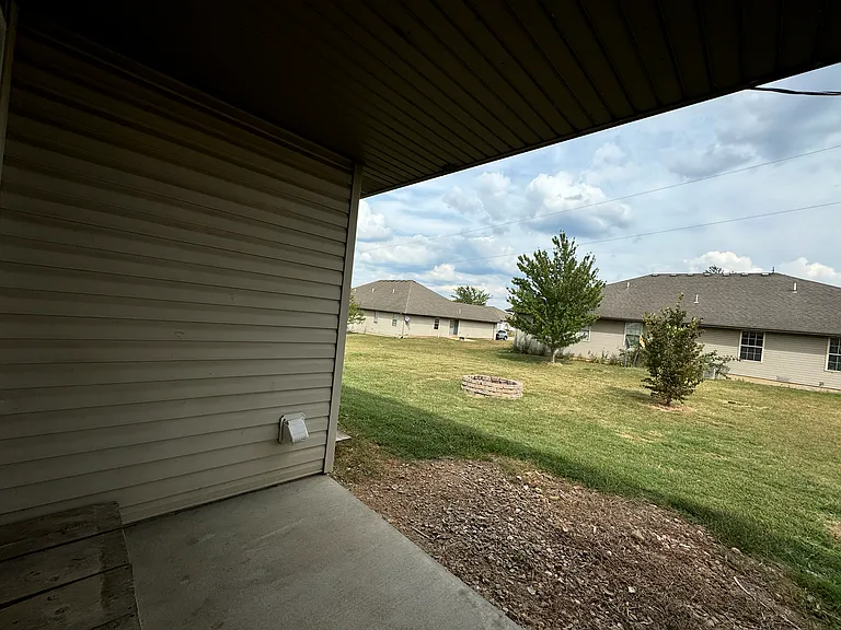 126 W Terrace Ct — Photo 14