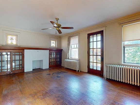 5th image of 5038 Chippewa St