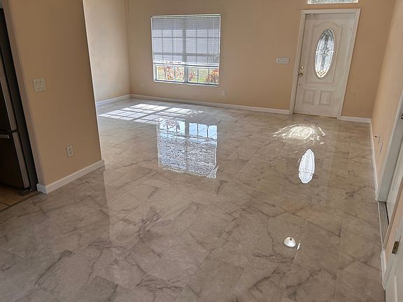 2nd image of 2932 Carmela Ave