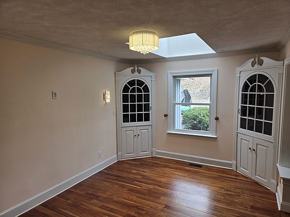 5th image of 100 Richardson Road