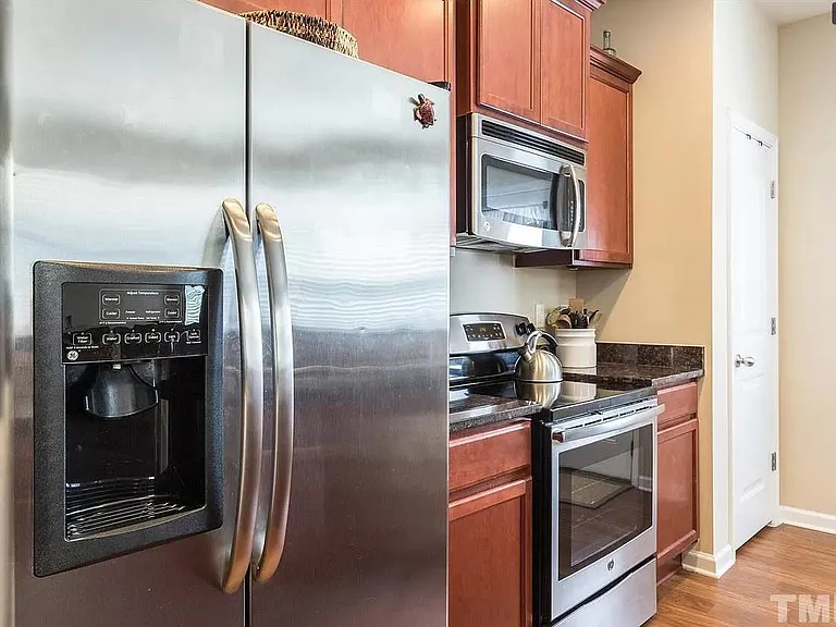 3609 Landshire Vw — Photo 14