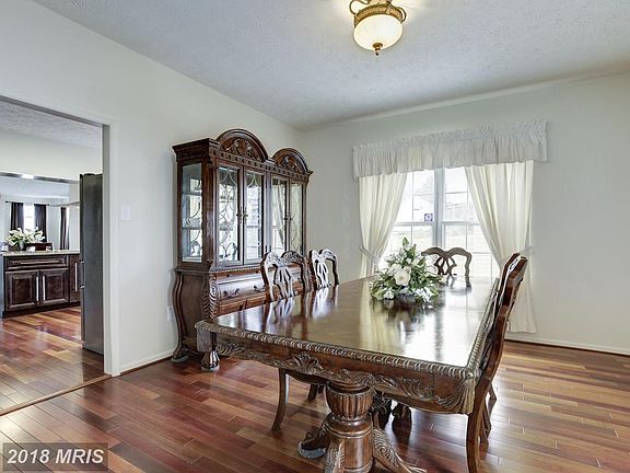 5th image of 4908 Ashford Pl