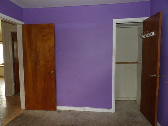 4th image of 211 Creekview Dr