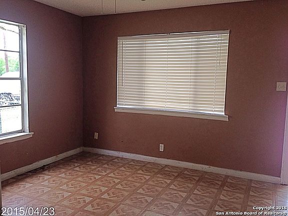3rd image of 1711 Escalon Ave