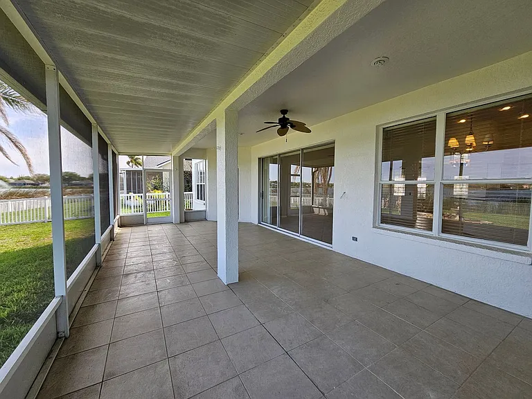 7209 Colonial Lake Dr — Photo 41