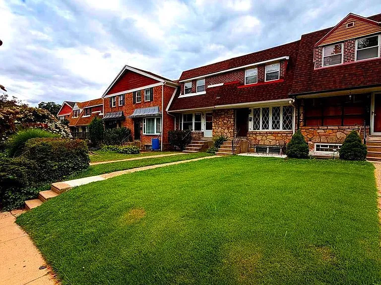 5450 Quentin St — Photo 3