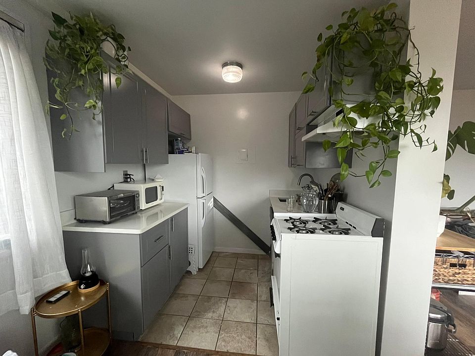 Kitchen renovated 2024