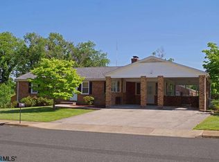 100 Grover Ct, Charlottesville, VA 22901