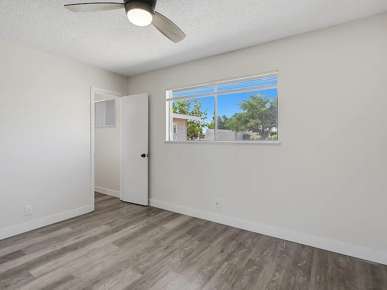 6452 Bristol Way — Photo 12