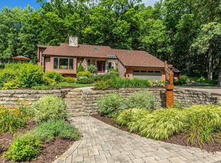 8100 Stagecoach Rd, Cross Plains, WI 53528