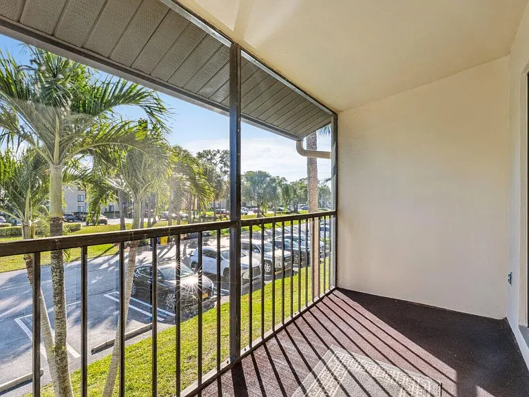 618 Sea Pine Way #A2 — Photo 14