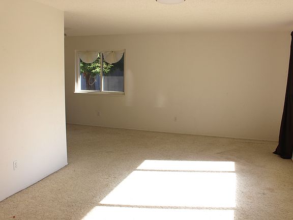 5th image of 3301 Cahill Ct