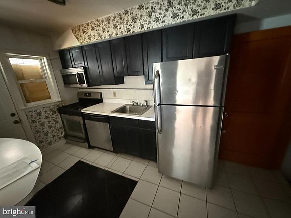 4th image of 1808 Wadsworth Way