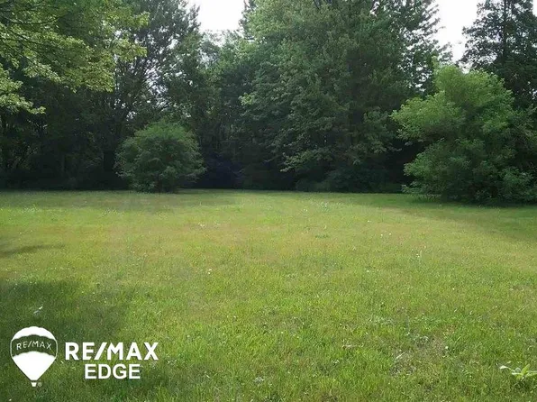 N Lumberjack Rd, Riverdale, MI 48877