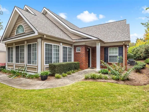 2304 Sweet Apple Cir, Alpharetta, GA 30004