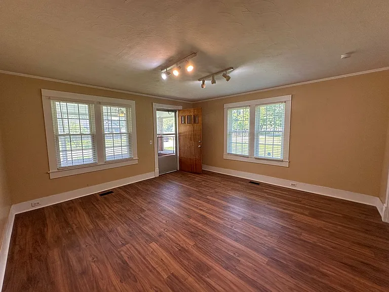 6407 Duroc Ave — Photo 6