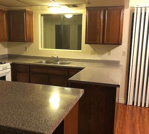 4th image of 2427 S Fern Ave #34