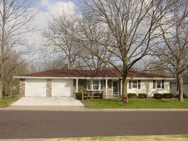 2nd image of 1800 Rose Dr
