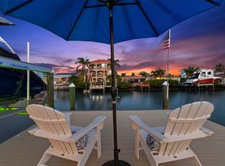 139 Wall St, Redington Shores, FL 33708