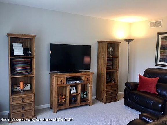 4th image of 5907 Westover Dr