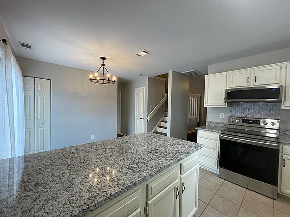 5th image of 8287 Golf Ridge Dr