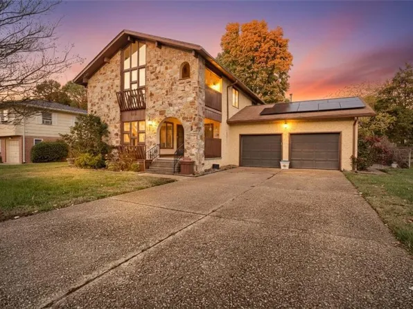 208 Telford Dr, Newport News, VA 23602