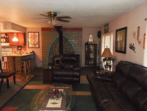 4th image of 18 Lakeview Dr