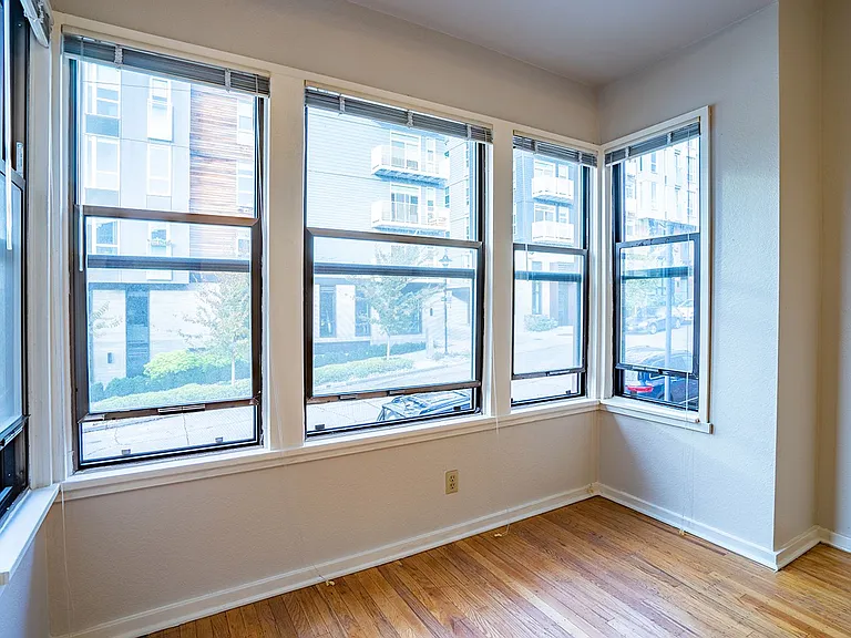 The Duke Apartments — Photo 16