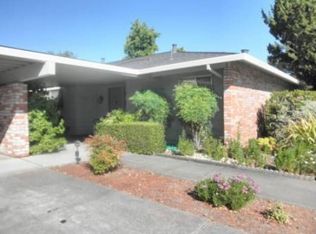 201 White Oak Dr, Santa Rosa, CA 95409