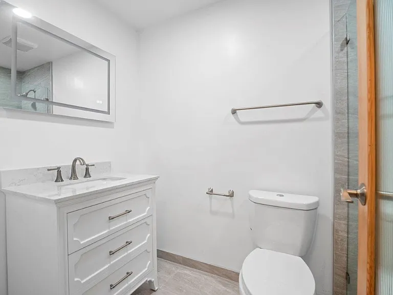 1320-1330 S Juniper Street — Photo 15