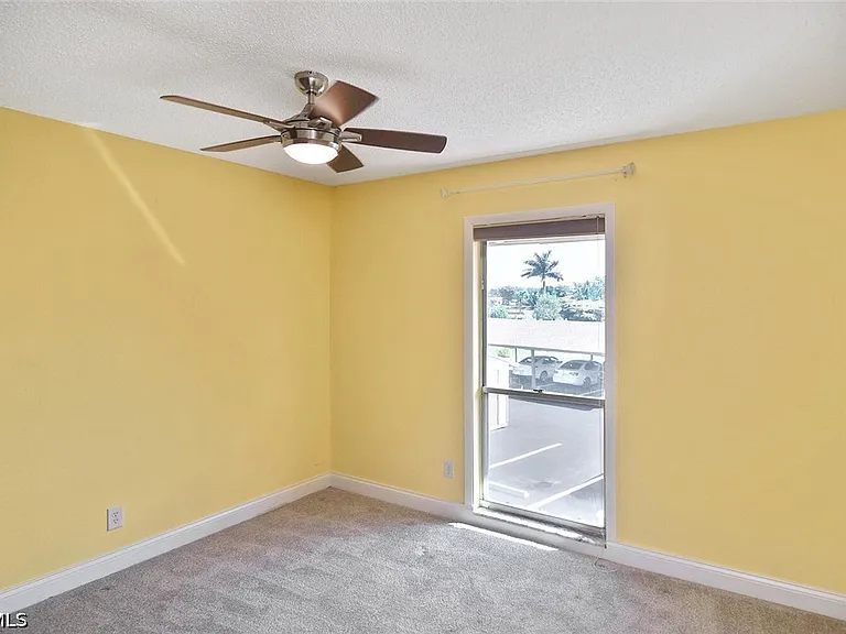 4295 Island Cir #2 — Photo 11