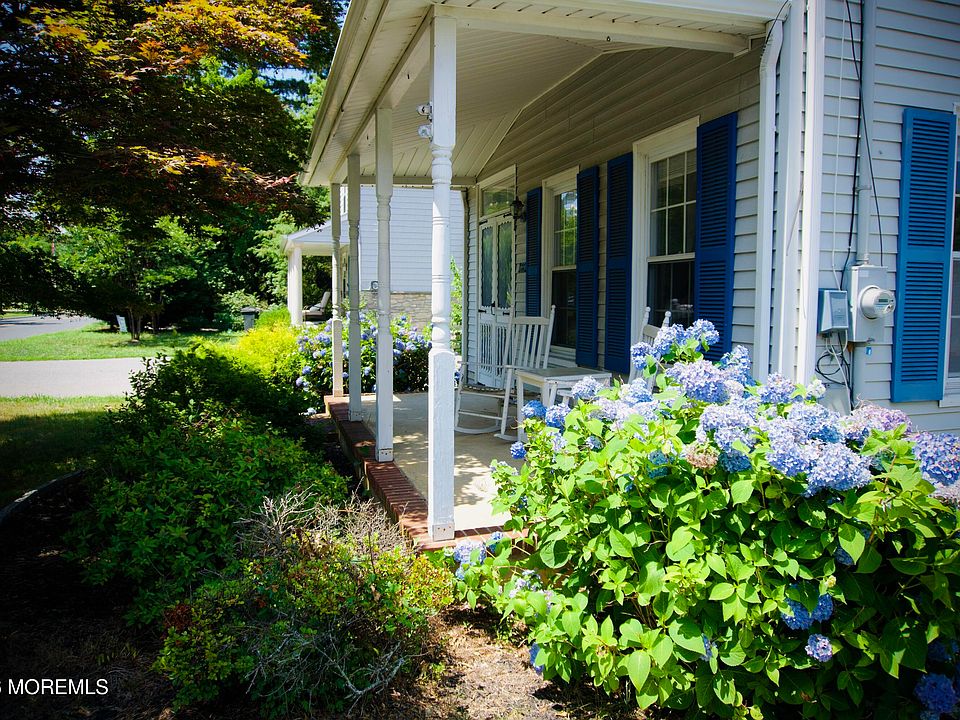1st image of 302 Monmouth Road