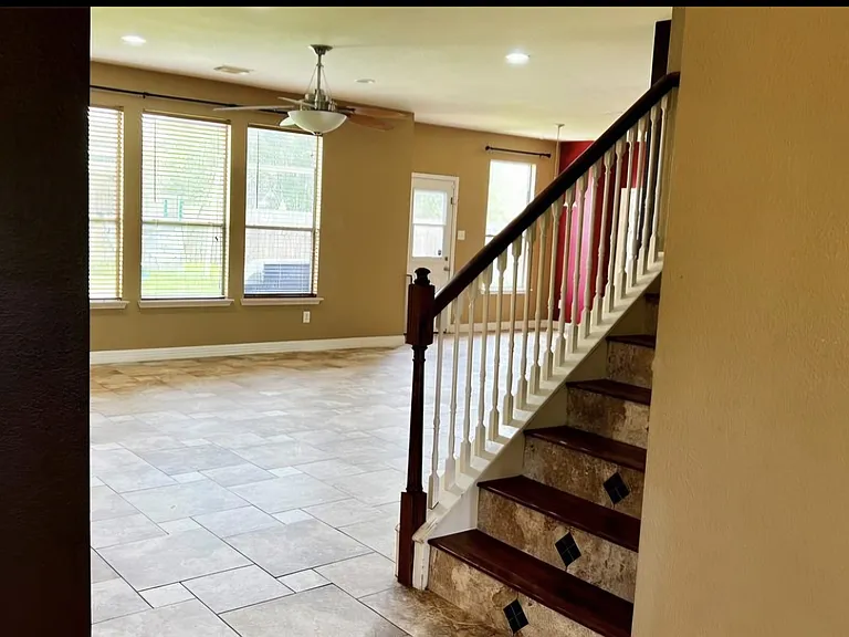 16711 Bending Creek Ln — Photo 13