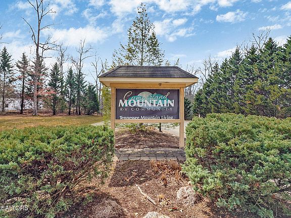 3rd image of 1 Mountain Preserve Pkwy