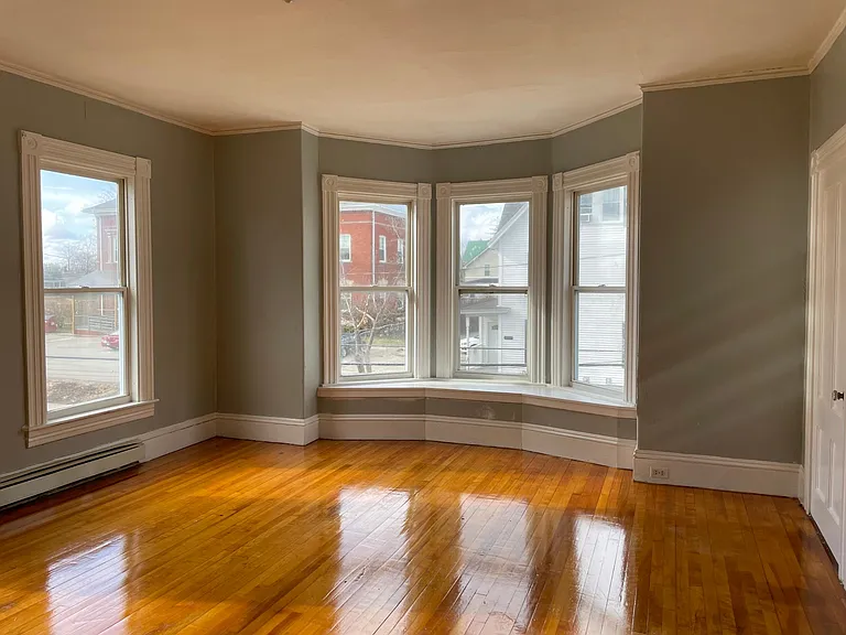341 Pearl St #2 — Photo 6