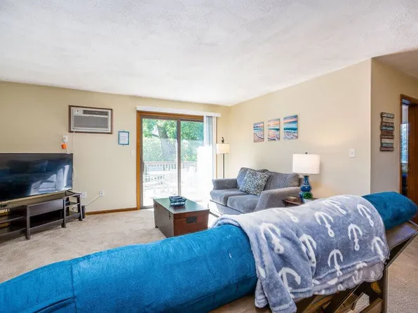 6542 Bella Vista Dr NE, Rockford, MI