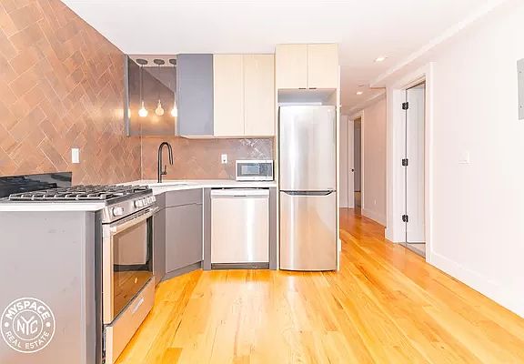 2nd image of 234 Quincy St #3C