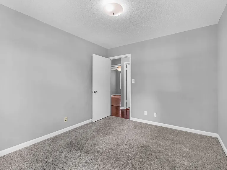 502 Havendale Ct — Photo 26