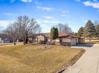 1357 Chadwick Ct, Davis, IL 61019