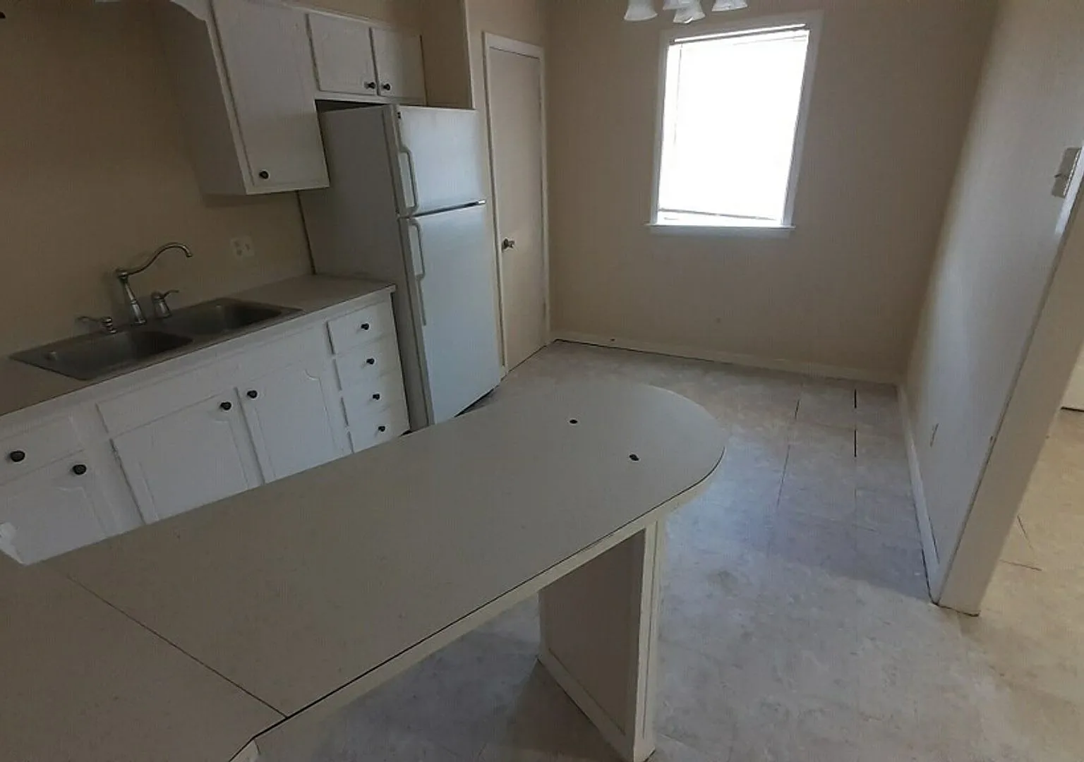 1 and 2 Bedroom Duplex Units Walking Distance to LA Tech — Photo 4