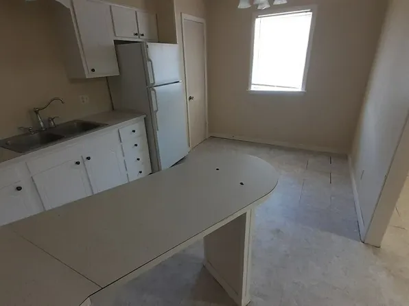 1 and 2 Bedroom Duplex Units Walking Distance to LA Tech