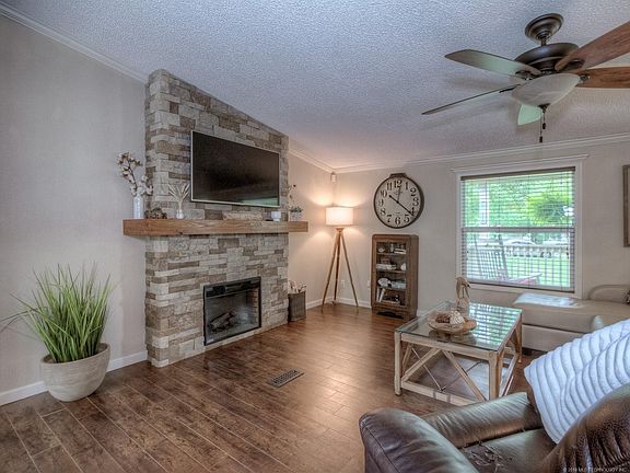 5th image of 73428 Miller Cir