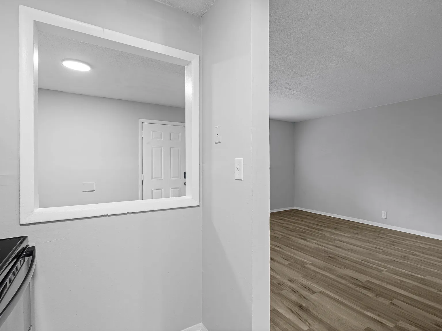 4009 Eunice St SW — Photo 3