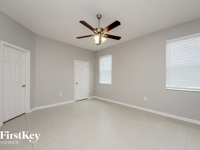 1161 Merion Dr — Photo 9