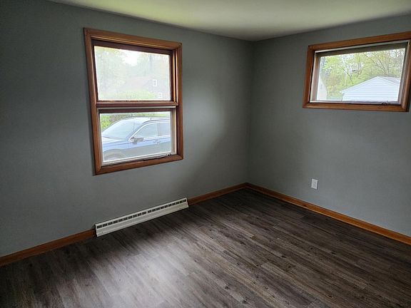 2nd image of 778-780 Fairlawn Ave #778
