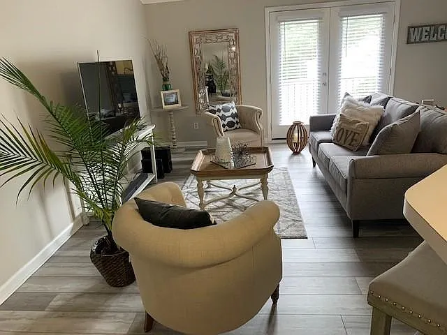 13715 Richmond Park Dr N #906 — Photo 10
