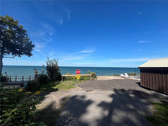 3rd image of 7945 Lake Rd Lot 729