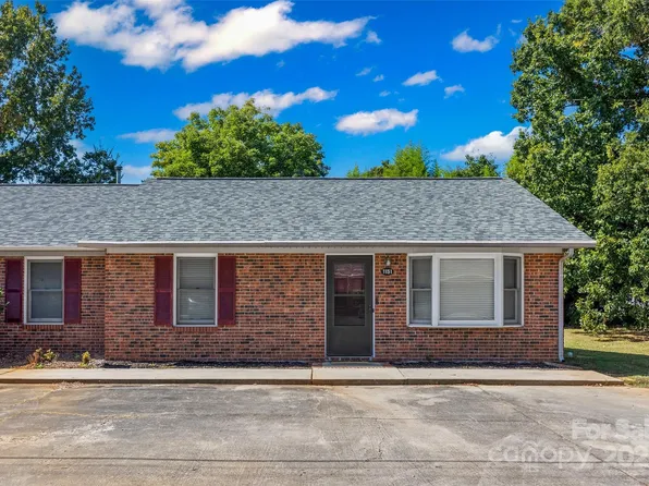 1151 McKinnon Dr, Rock Hill, SC 29732