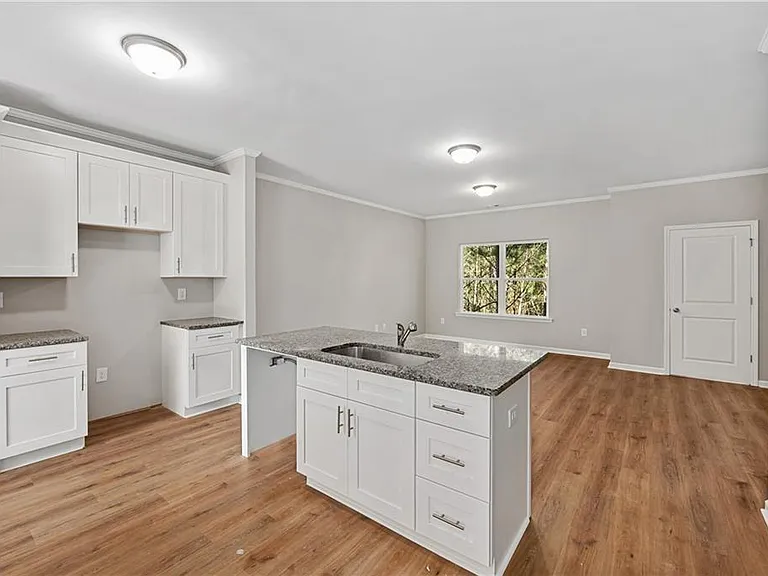 2840 Laurel Ridge Cir — Photo 3