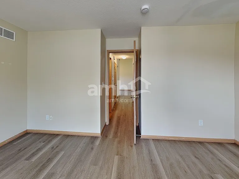 485 Sycamore Creek St — Photo 13